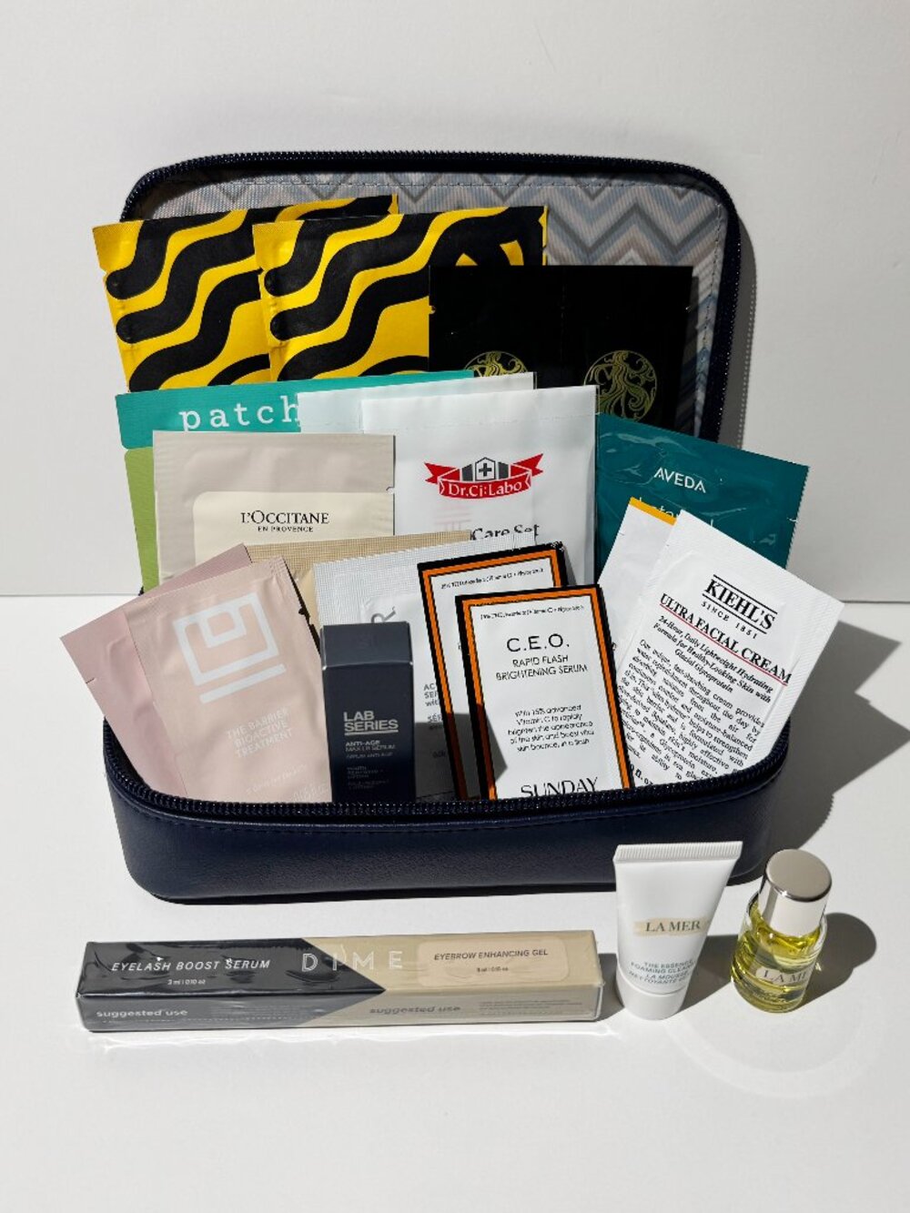 Beauty Bundle: Missoni Cosmetic Bag with La Mer Renewal Oil + Skincare samples